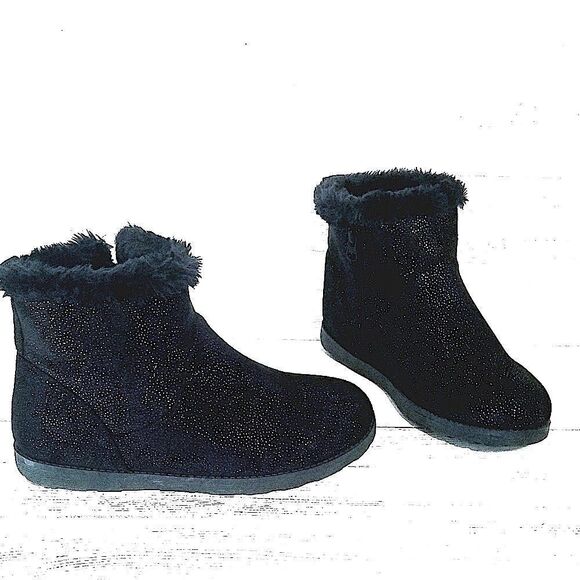Cat & Jack Suede Faux Fur Ankle Boots - Picture 2 of 5
